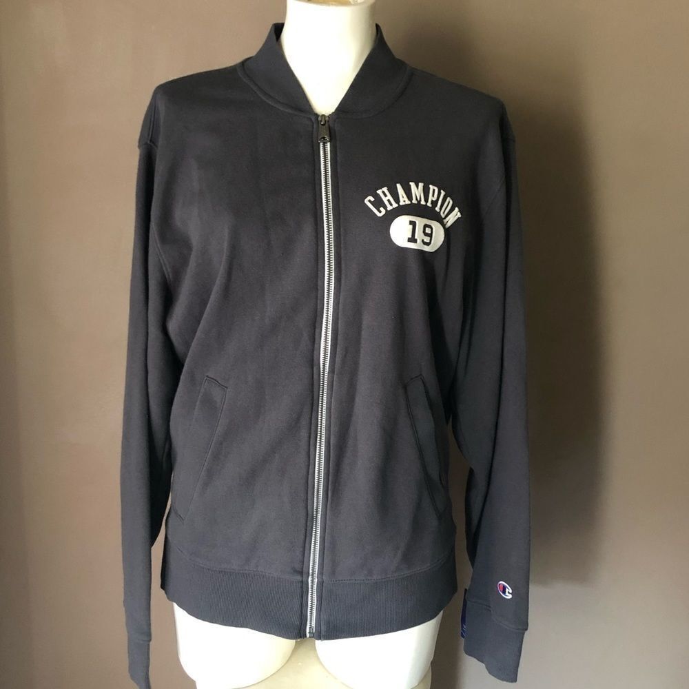 Champion Athlethicwear Sweatshirt